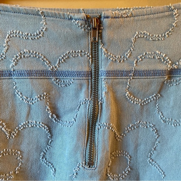 Urban Outfitters Floral Distressed Mini Skirt Light Blue Women’s Small Zippered - Picture 5 of 9